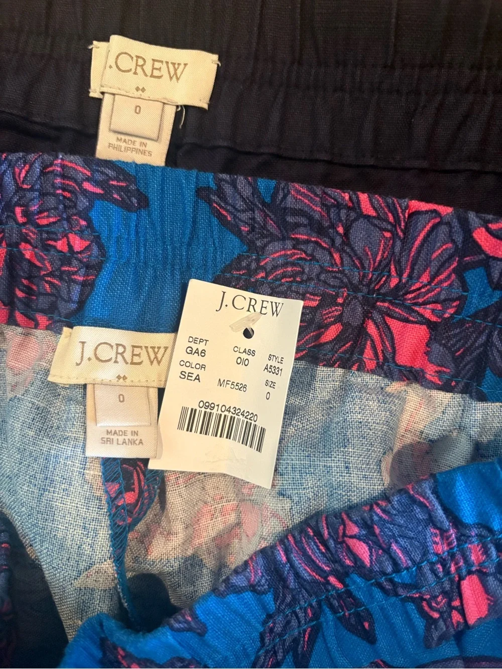 Lot of 2 JCrew Boardwalk Pull-On Elastic Waist Shorts Size 0 Floral & Navy NEW